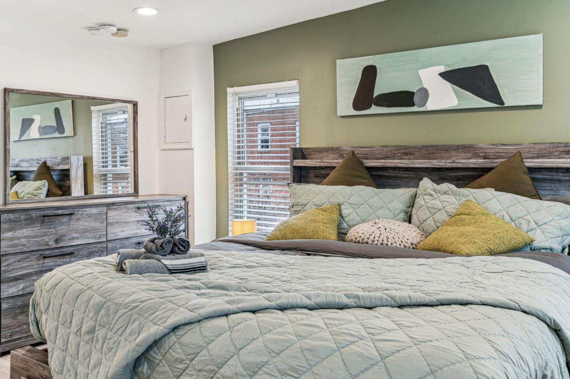 Luxurious Couples King Bed, Romantic, Central, Wifi * Philadelphia